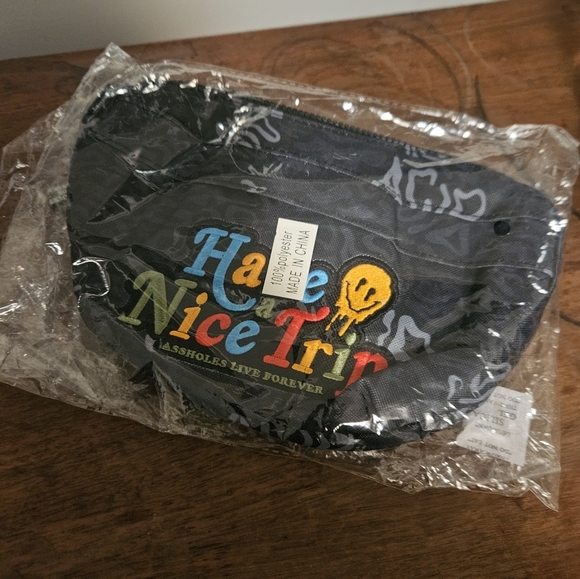 ALF fanny pack trip NWOT - Picture 1 of 2